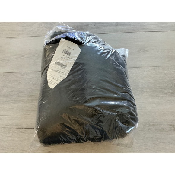 Victoria Secret Cozy Faux Shearling Jacket Black Zipper Closure XL New W/ Tags - Picture 4 of 7